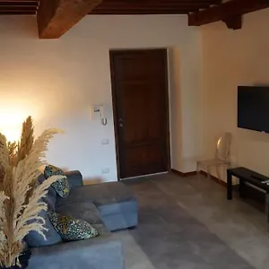  Appartamento Loft Moderno Ubicato Nel Centro Storico Di