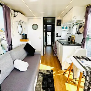 houseboat-seabreeze.hotelsalgherosardinia.com/