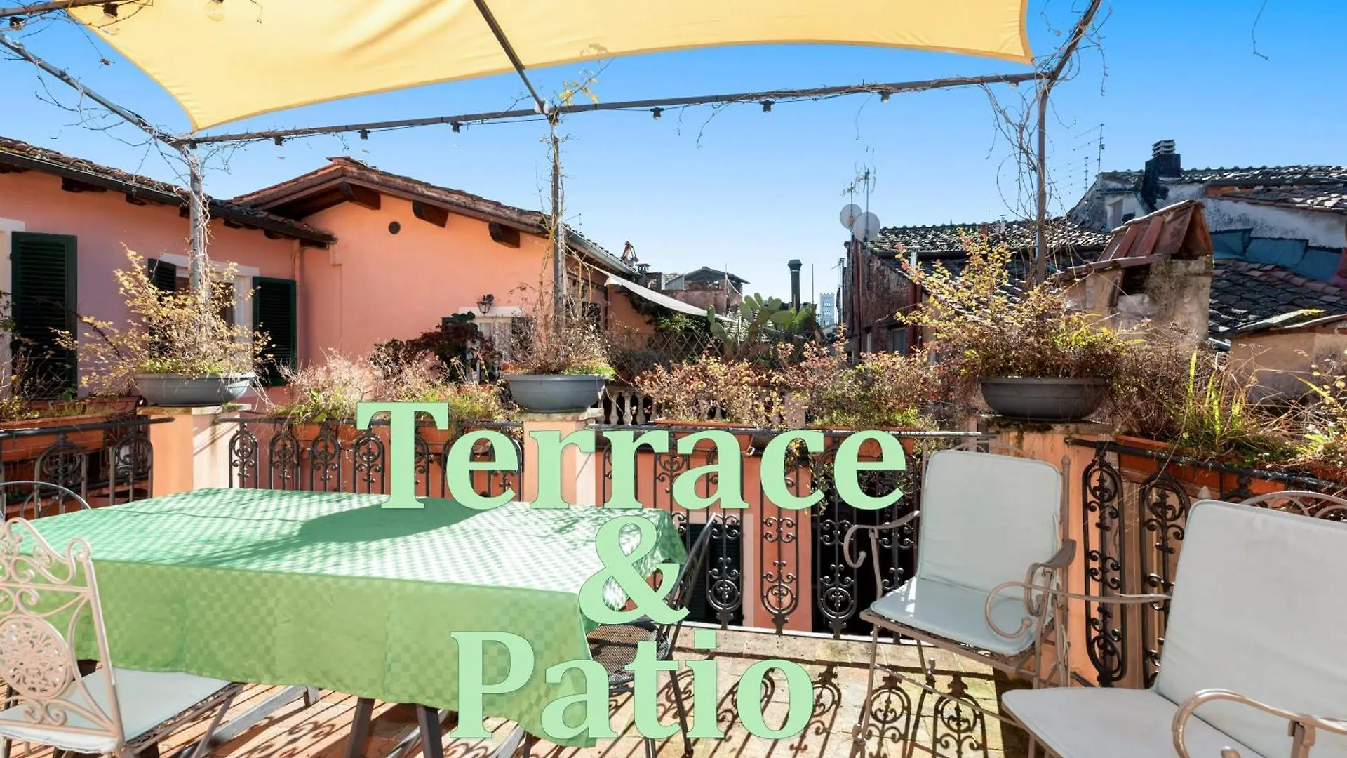 شقة Il Carmine Charme & Terrace With Ac لوكا 0*,  إيطاليا